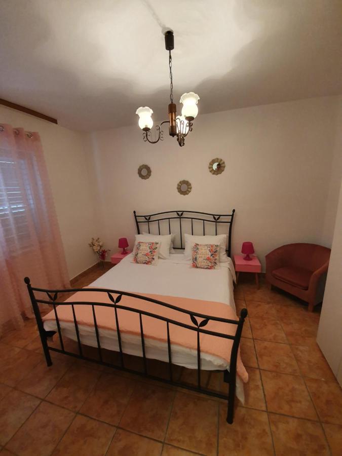 Apartament Apartman Ana Primošten Zewnętrze zdjęcie