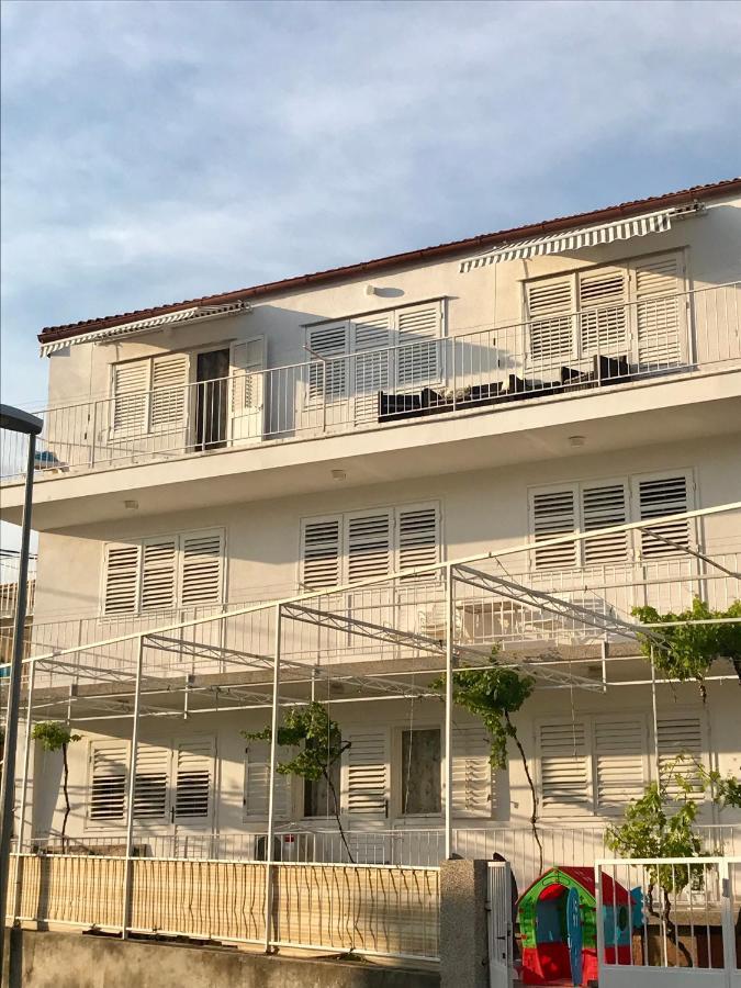 Apartament Apartman Ana Primošten Zewnętrze zdjęcie